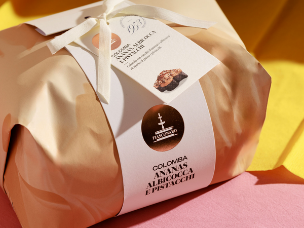 Colomba Piña, albaricoque y pistachos 750 gr